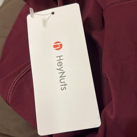 NWT Heynuts Essential Leggings 19” with pockets Medium - Picture 5 of 8